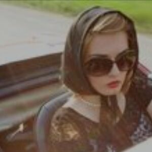 Meet your Posher, Karla